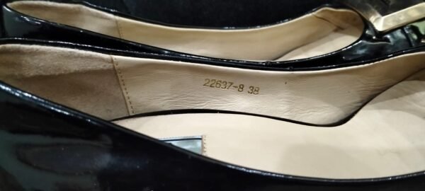 Orignal Prada Point Toe Pencil Heels UK Size 38 - Image 9